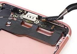 Нижній шлейф Apple iPhone 7 Plus з роз'ємом зарядки, навушників і мікрофоном Original Black - мініатюра 4