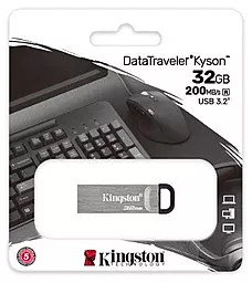 Флешка Kingston DT Kyson 32GB USB 3.2 (DTKN/32GB) Silver/Black - миниатюра 3