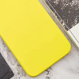 Чехол Lakshmi Silicone Cover для Samsung Galaxy S22 Yellow - миниатюра 3